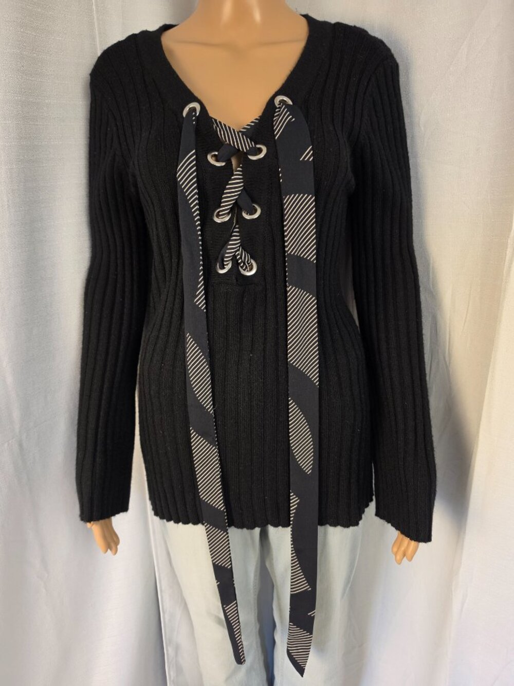 Rock & Republic Ribbed Black Knit Pullover with Bell Sleeves Size Large